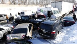 Choque de más de 30 vehículos deja cuatro muertos y más de doce heridos en Colorado, EEUU