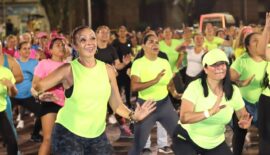 + MOVIMIENTO + VIDA: Pereira celebró el Día Mundial de la Actividad Física con una jornada de stick aeróbico y rumba aeróbica