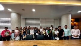 15 familias pereiranas recibieron el título de propiedad de sus viviendas y avanzan hacia mejores condiciones de vida