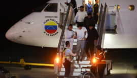 Más de 260 venezolanos retornan a su país repatriados desde Estados Unidos