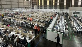 La Registraduría Nacional ya comenzó el despacho del material electoral para las elecciones presidenciales de 2026