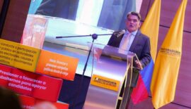 No tenemos competencia para investigar al Presidente por participar en política: Procurador