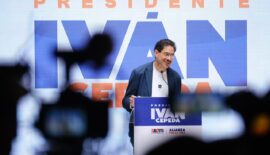 Iván Cepeda presenta siete programas sociales como eje de su propuesta presidencial