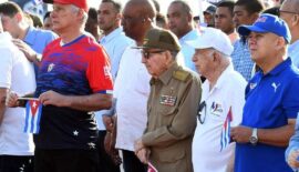 Trump afirma que será él quien intervenga en Cuba