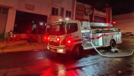 Con rápida reacción, Bomberos Dosquebradas atendió incendio estructural en La Badea