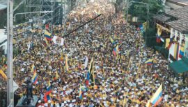 Abelardo de la Espriella cerró su campaña presidencial en Buga ante miles de seguidores