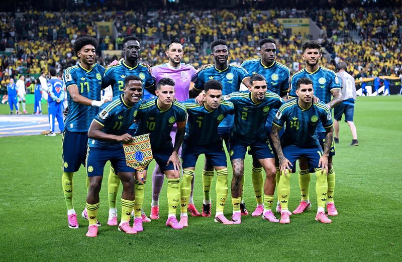 Colombianos disfrutan contundente debut de su selección en el Mundial de fútbol