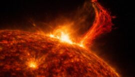 El Sol emite fuerte llamarada solar