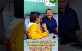 &iexcl;ORGULLO PEREIRANO! ⚽ Gobernador de Risaralda condecora a Juan Camilo 'El Cucho' Hern&aacute;ndez 🇨🇴